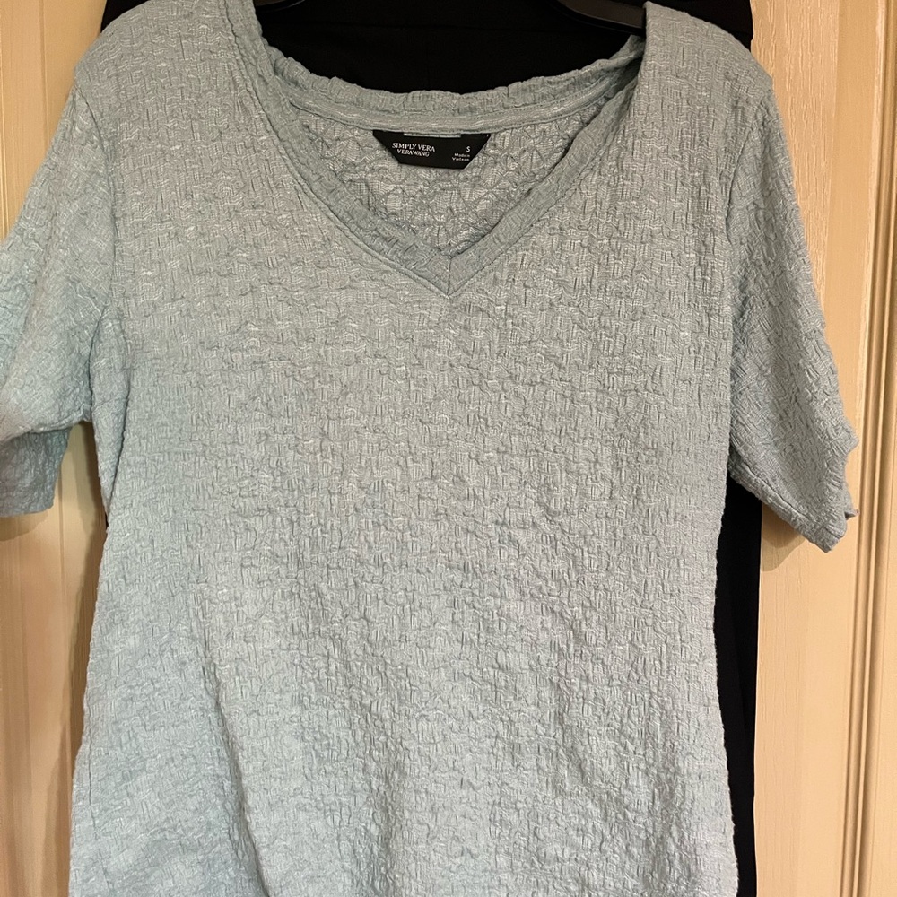 Simply Vera Vera Wang Sky Blue Crinkle Short Sleeve Tee